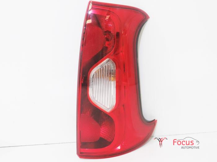 Taillight, right from a Fiat Panda (312) 1.2 69 2012