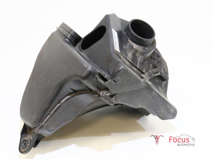 Begagnade Luftfilterhus BMW 1 serie (E87/87N) 116i 1.6 16V Pris € 24,95 Marginaltabell erbjuds av Focus Automotive