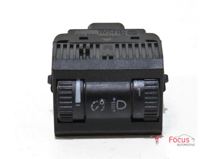 AIH headlight switch from a Volkswagen Polo V (6R) 1.2 12V BlueMotion Technology 2012