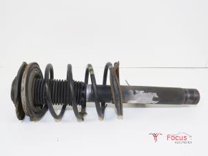 Used Front shock absorber rod, right Peugeot 206 (2A/C/H/J/S) 1.4 XR,XS,XT,Gentry Price € 25,00 Margin scheme offered by Focus Automotive