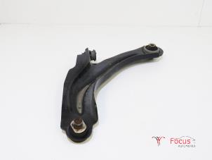 Used Front wishbone, left Renault Clio IV Estate/Grandtour (7R) 1.5 Energy dCi 75 FAP Price € 20,00 Margin scheme offered by Focus Automotive
