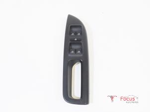Używane Przelacznik combi okienny Skoda Octavia Combi (1Z5) 1.4 TSI 16V Cena € 25,00 Procedura marży oferowane przez Focus Automotive