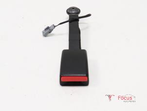 Used Front seatbelt buckle, right Renault Clio IV Estate/Grandtour (7R) 0.9 Energy TCE 12V Price € 14,95 Margin scheme offered by Focus Automotive
