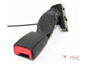 Used Rear seatbelt buckle, right Fiat 500 (312) 1.2 69 Price € 9,95 Margin scheme offered by Focus Automotive