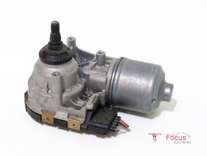 Used Front wiper motor Renault Espace (RFCJ) 1.6 Energy dCi 130 Price € 99,95 Margin scheme offered by Focus Automotive