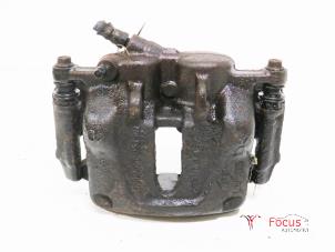 Used Front brake calliper, right Opel Vivaro 1.9 DI Price € 29,95 Margin scheme offered by Focus Automotive