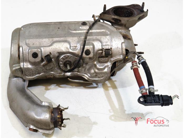 Catalytic converter from a Renault Clio IV Estate/Grandtour (7R) 1.5 Energy dCi 90 FAP 2013
