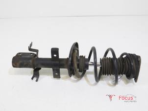 Used Front shock absorber rod, left Renault Clio IV Estate/Grandtour (7R) 1.5 Energy dCi 90 FAP Price € 39,95 Margin scheme offered by Focus Automotive