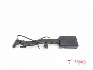 Used Front seatbelt buckle, right Seat Leon (1P1) 1.9 TDI 105 Price € 15,00 Margin scheme offered by Focus Automotive