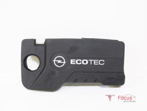 Usados Chapa protectora motor Opel Corsa E 1.3 CDTi 16V ecoFLEX Precio € 20,00 Norma de margen ofrecido por Focus Automotive