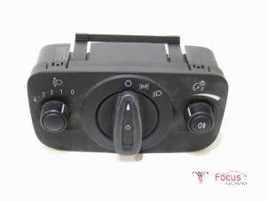 Używane Przelacznik reflektora LHV Ford Fiesta 6 (JA8) 1.25 16V Cena € 14,95 Procedura marży oferowane przez Focus Automotive