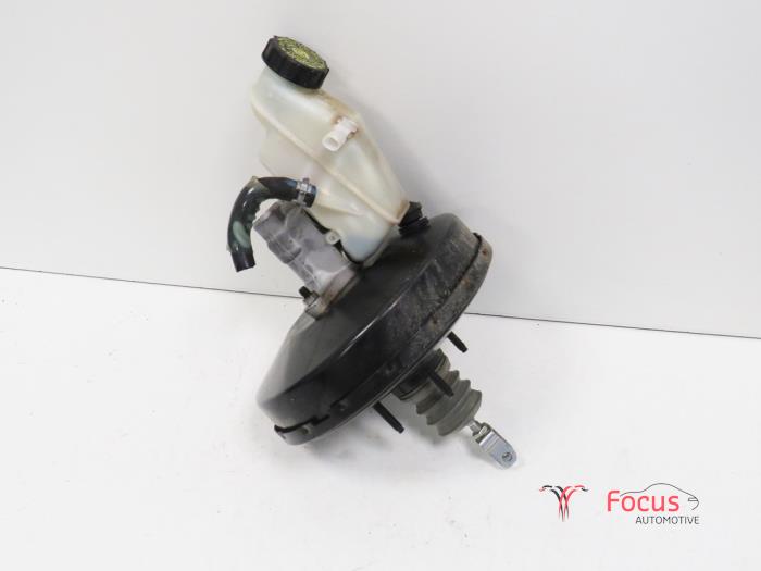 Usados Servofreno Toyota Yaris II (P9) 1.4 D-4D Precio € 19,95 Norma de margen ofrecido por Focus Automotive
