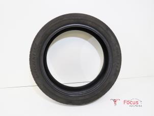 Used Tyre Renault Scénic IV (RFAJ) Price € 25,00 Margin scheme offered by Focus Automotive