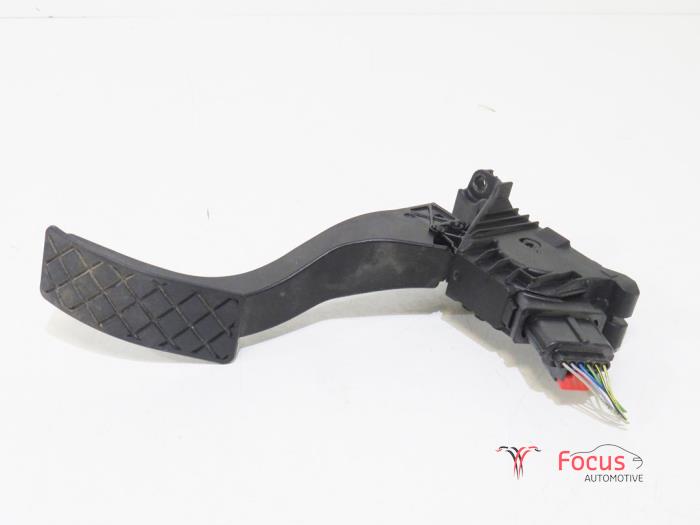 Begagnade Gaspedalsensor Seat Leon (5FB) 1.0 TSI 12V Pris € 10,00 Marginaltabell erbjuds av Focus Automotive