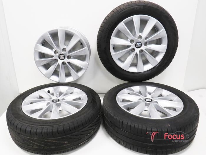 Set of wheels + tyres from a Seat Leon (5FB) 1.0 TSI 12V 2017
