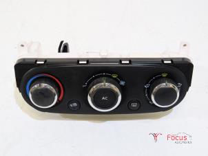 Used Heater control panel Renault Clio IV (5R) 1.2 16V Price € 35,00 Margin scheme offered by Focus Automotive
