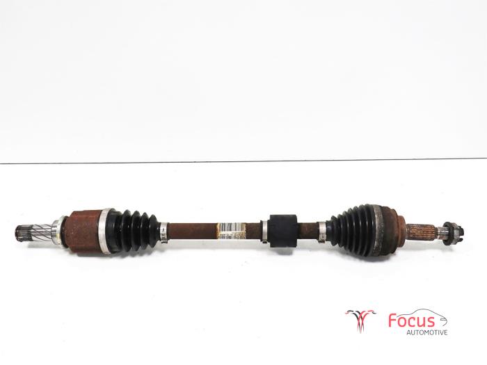 Front drive shaft, left from a Renault Clio IV (5R) 1.2 16V 2013
