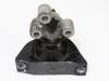 Engine mount from a Renault Clio IV (5R) 1.2 16V 2013