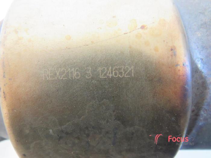 Catalytic converter from a Renault Clio IV (5R) 1.2 16V 2013