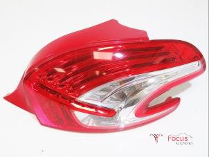 Used Taillight, right Peugeot 208 I (CA/CC/CK/CL) 1.4 HDi Price € 50,00 Margin scheme offered by Focus Automotive