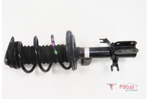 Used Front shock absorber rod, right Renault Twingo III (AH) 0.9 GT TCE 110 12V Price € 70,00 Margin scheme offered by Focus Automotive