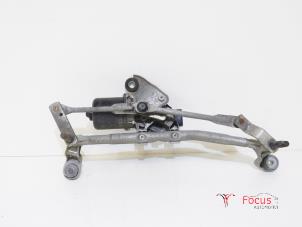 Usagé Moteur + mécanisme d'essuie glace Renault Twingo III (AH) 0.9 GT TCE 110 12V Prix € 60,00 Règlement à la marge proposé par Focus Automotive