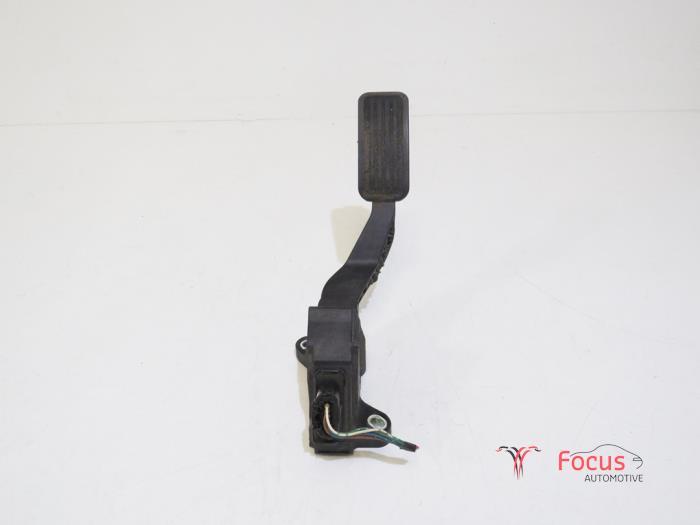 Pédale Accélérateur Toyota Yaris 2 Phase 1 1.0i – Occasion, Référence 781100D011