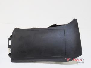 Used Knee airbag Fiat Punto Evo (199) 1.3 JTD Multijet 85 16V Euro 5 Price € 65,00 Margin scheme offered by Focus Automotive