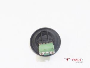 Used Heater resistor Skoda Fabia II Combi 1.2i Price € 5,00 Margin scheme offered by Focus Automotive