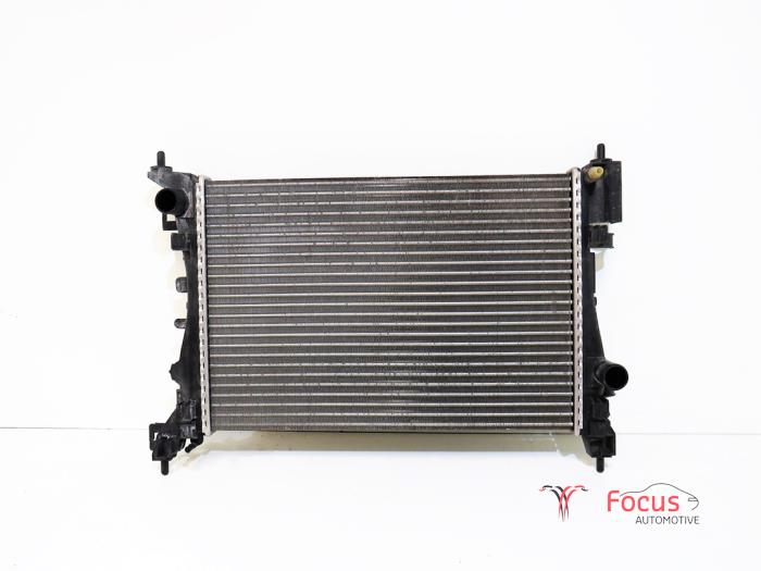 Usagé Radiateur Fiat Qubo 1.4 Prix € 50,00 Règlement à la marge proposé par Focus Automotive
