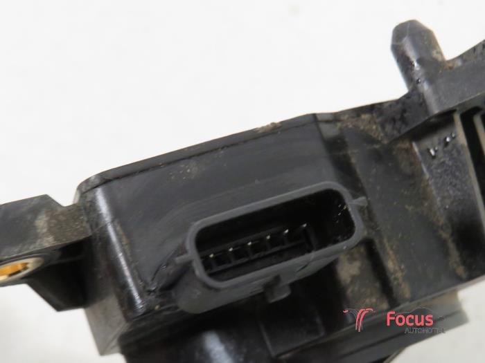 Throttle pedal position sensor from a Renault Kangoo Express (FW) 1.5 dCi 75 2016