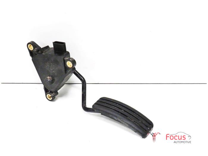 Throttle pedal position sensor from a Renault Kangoo Express (FW) 1.5 dCi 75 2016