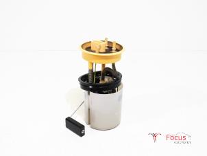 Usados Bomba eléctrica de combustible Seat Ibiza ST (6J8) 1.6 TDI 105 Precio € 17,96 Norma de margen ofrecido por Focus Automotive