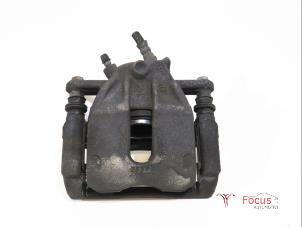 Used Front brake calliper, right Renault Clio IV Estate/Grandtour (7R) 0.9 Energy TCE 90 12V Price € 15,00 Margin scheme offered by Focus Automotive