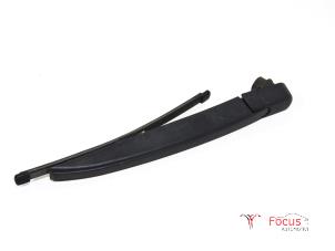 Used Rear wiper arm Renault Clio IV Estate/Grandtour (7R) 0.9 Energy TCE 90 12V Price € 19,99 Margin scheme offered by Focus Automotive