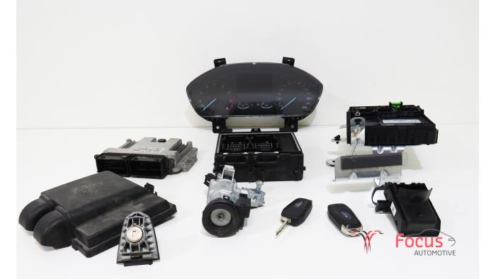 Used Ignition lock + computer Ford Fiesta 7 1.0 EcoBoost 12V 100 Price € 350,00 Margin scheme offered by Focus Automotive