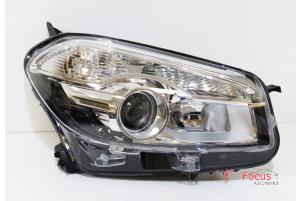 New Headlight, right Nissan Qashqai (J10) 1.5 dCi DPF Price € 296,45 Inclusive VAT offered by Focus Automotive