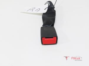 Usagé Attache ceinture arrière droite Citroen C3 (SC) 1.0 Vti 68 12V Prix € 9,95 Règlement à la marge proposé par Focus Automotive