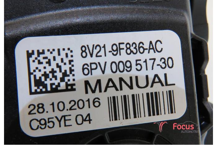 Czujnik polozenia pedalu gazu z Ford Fiesta 6 (JA8) 1.0 SCI 12V 80 2016
