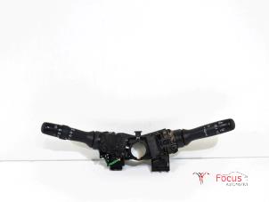 Używane Przelacznik Combi kolumny kierownicy Peugeot 108 1.0 12V Cena € 50,00 Procedura marży oferowane przez Focus Automotive