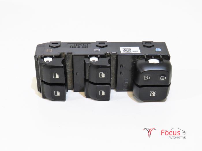 Multi-functional window switch from a Kia Picanto (JA) 1.0 12V 2019