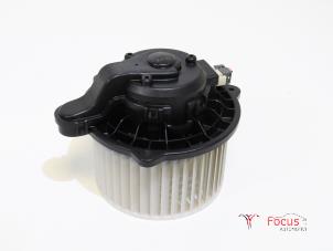 Usados Motor de ventilador de calefactor Kia Picanto (JA) 1.0 12V Precio € 24,95 Norma de margen ofrecido por Focus Automotive
