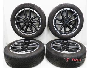 Usagé Kit jantes + pneus d'hivers Mini Countryman (R60) 1.6 16V Cooper S Prix € 750,00 Règlement à la marge proposé par Focus Automotive