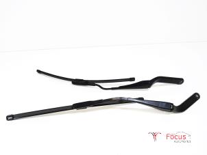 Used Front wiper arm Mini Countryman (R60) 1.6 16V Cooper S Price € 19,95 Margin scheme offered by Focus Automotive