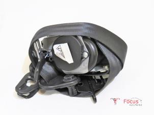 Used Front seatbelt, left Renault Clio IV Estate/Grandtour (7R) 0.9 Energy TCE 12V Price € 100,00 Margin scheme offered by Focus Automotive