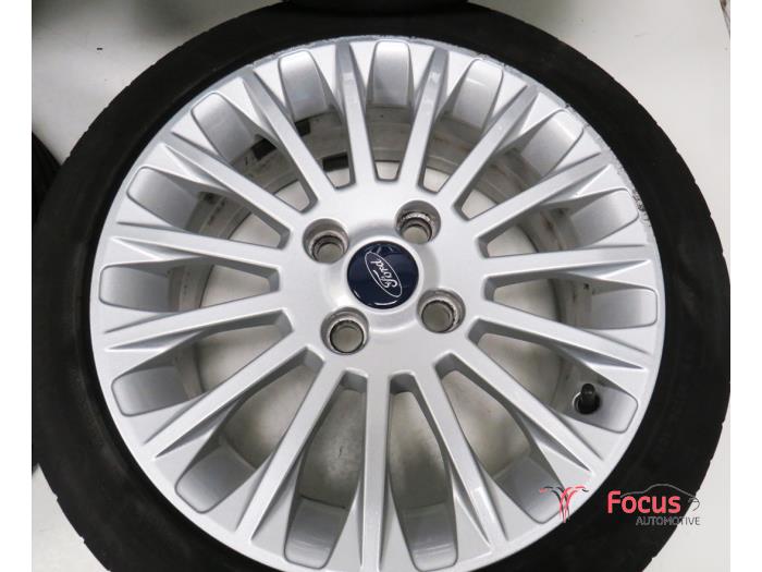 Set of wheels + tyres Ford Fiesta 6 1.6 TDCi 16V - 19545R16 Steel ...