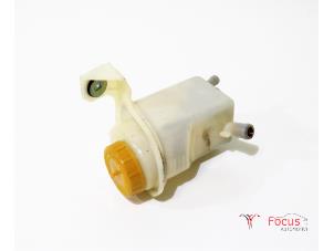 Gebrauchte Lenkkraftverstärker Ölbehälter Fiat Qubo 1.4 Preis € 10,00 Margenregelung angeboten von Focus Automotive