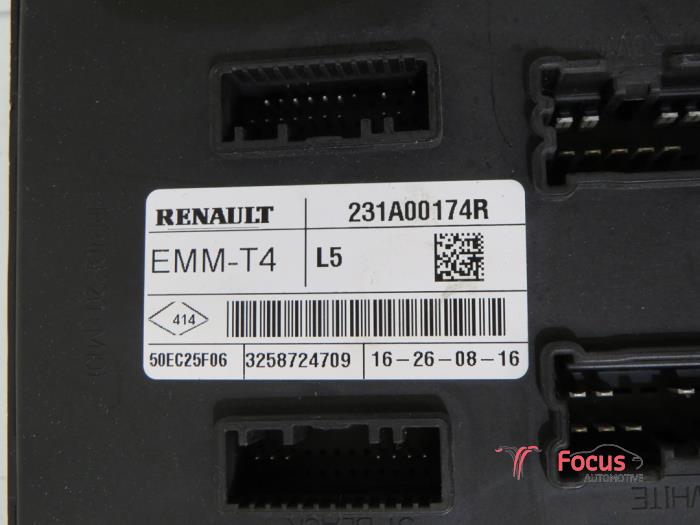 Zündschloss + Steuergerät van een Renault Captur (2R) 1.5 Energy dCi 90 FAP 2016