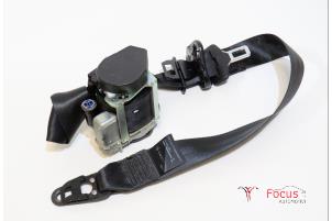 Overhauled Front seatbelt, left Renault Clio IV Estate/Grandtour (7R) 0.9 Energy TCE 90 12V Price € 163,35 Inclusive VAT offered by Focus Automotive