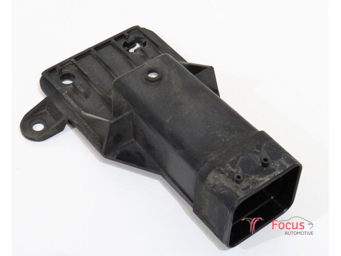 Module cooling fan from a Seat Ibiza IV (6J5) 1.4 16V 2013